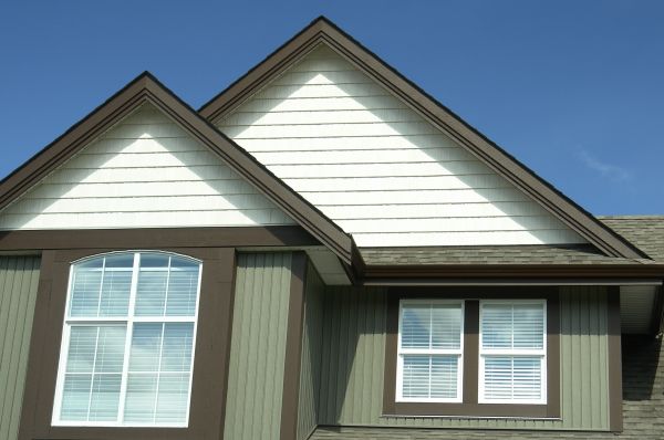 Cost of Vertical Vinyl Siding Repair in Pickerington